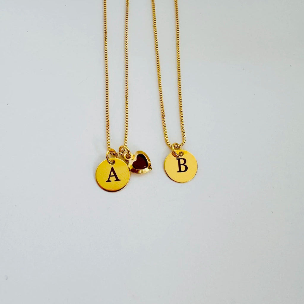 Colar Personalizado com Inicial  Zello